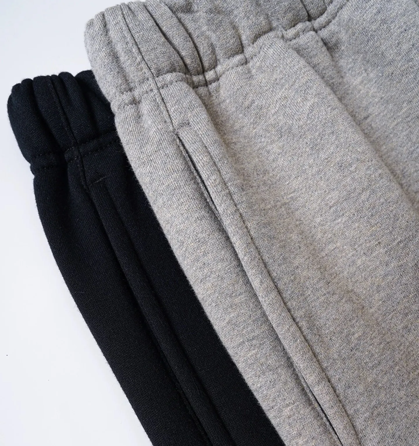 🦋 、Hot Sale🦋 118 【 】Fear of God Essentials Fall 24 BACK TO SCHOOLSeries Fleece Relaxed Sweatpant Same Style ：Black/Gray/ / Size：XS-XL